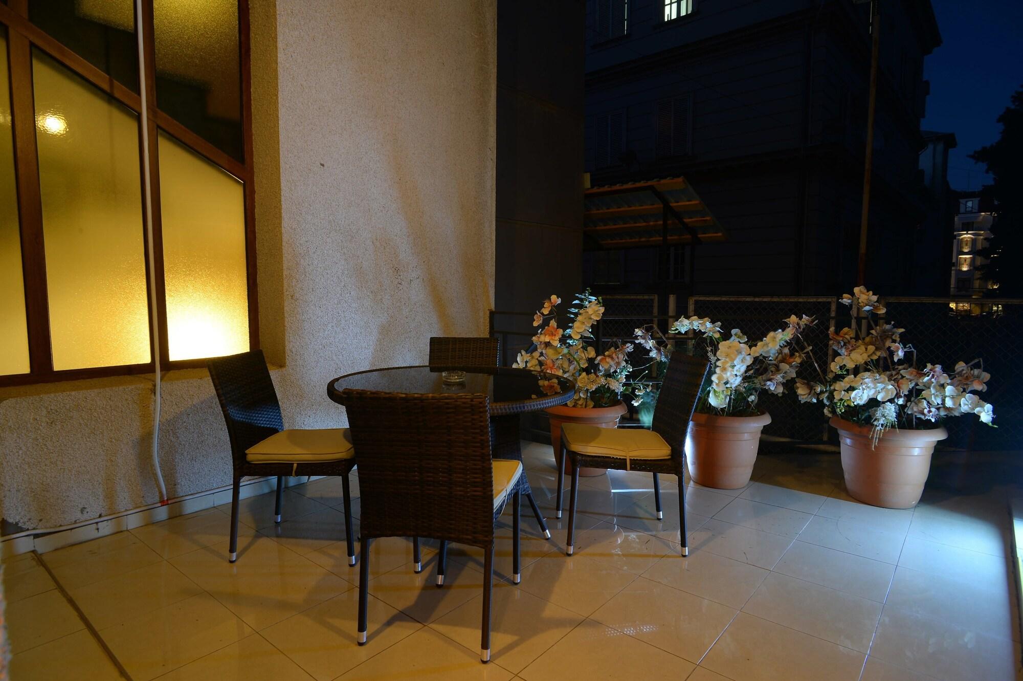 Coral Boutique Hotel Tiflis Exterior foto